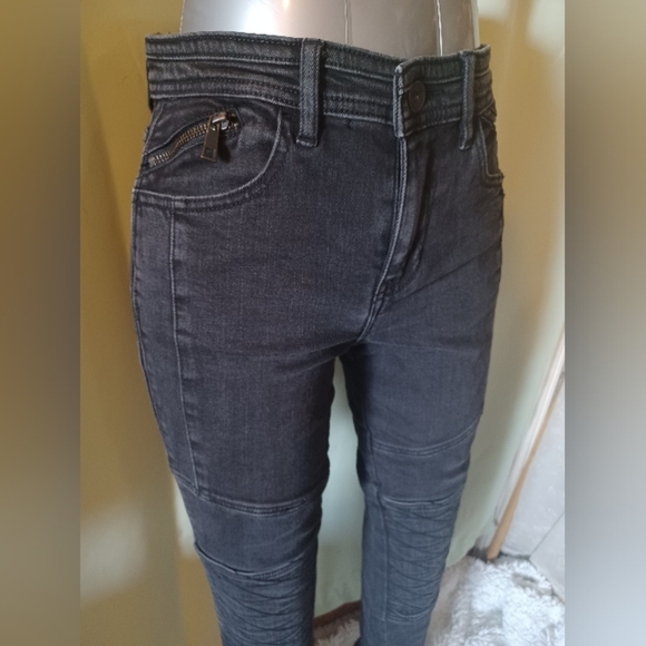 🍒 Urban Outfitters Skinny Twig Zip Ankle Black Denim Jeans - Picture 3 of 12